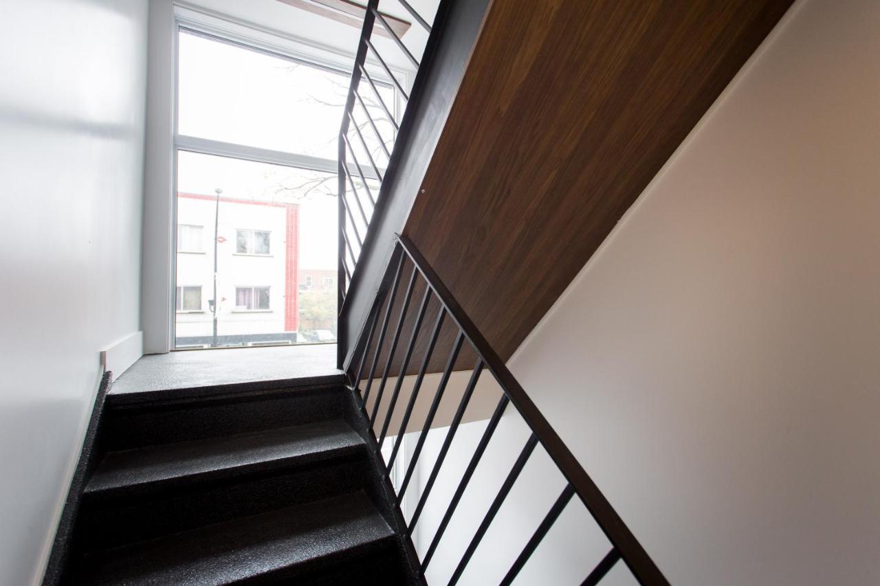 Romantic Studio In The Heart Of Little Italy By Den Stays Montreal Exterior photo